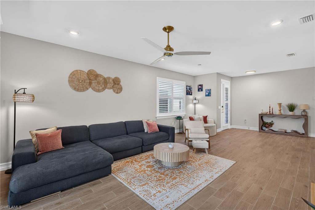 ENBROOK - Residential
