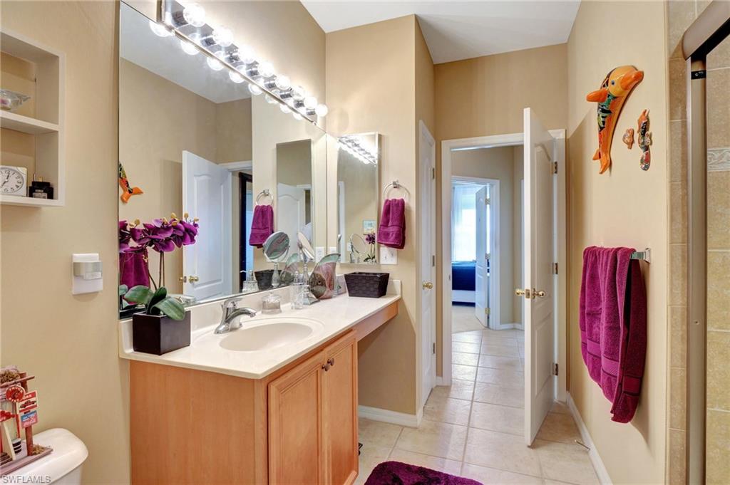 TOWN LAKES - Residential