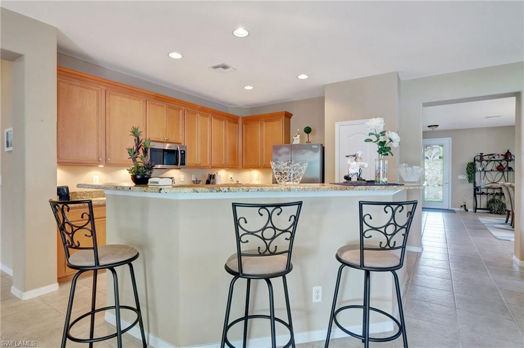 TOWN LAKES - Residential