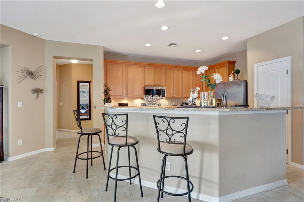TOWN LAKES - Residential