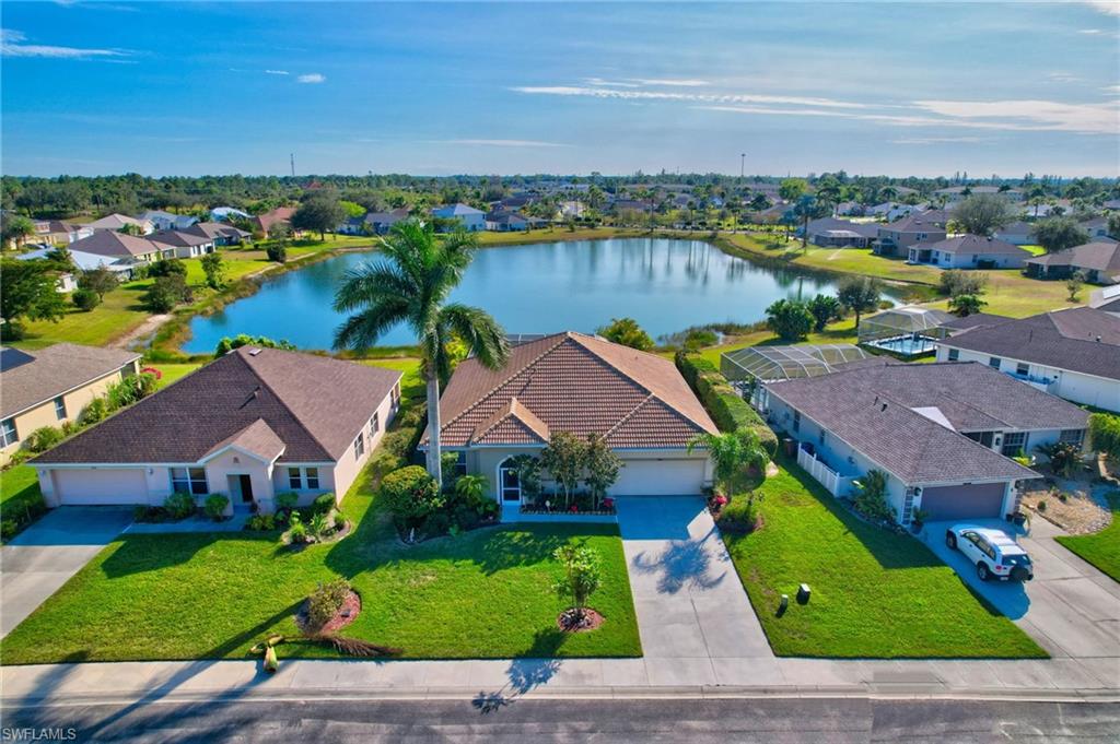 TOWN LAKES - Residential