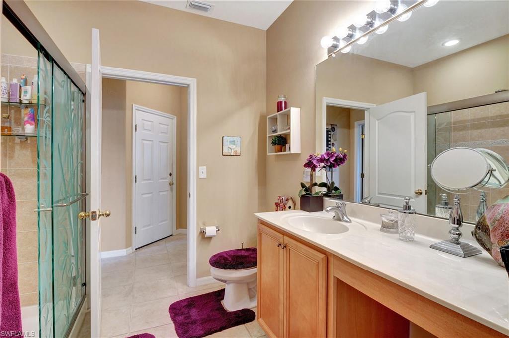 TOWN LAKES - Residential