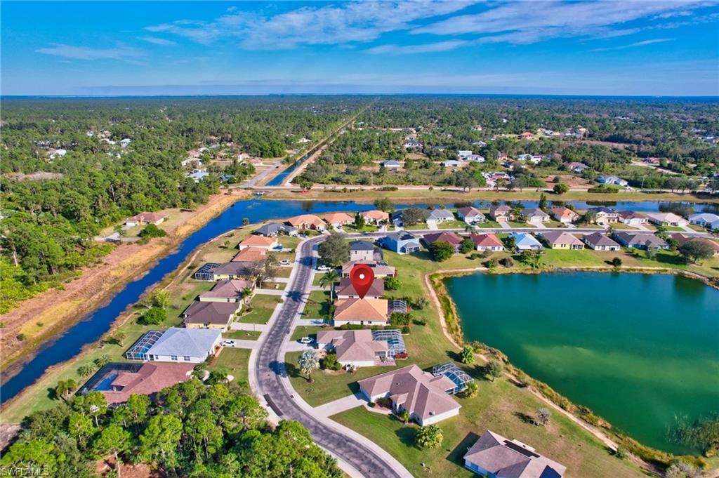 TOWN LAKES - Residential