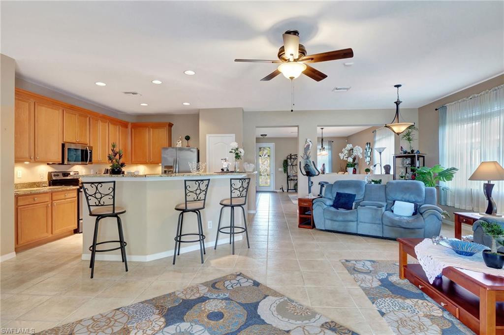 TOWN LAKES - Residential