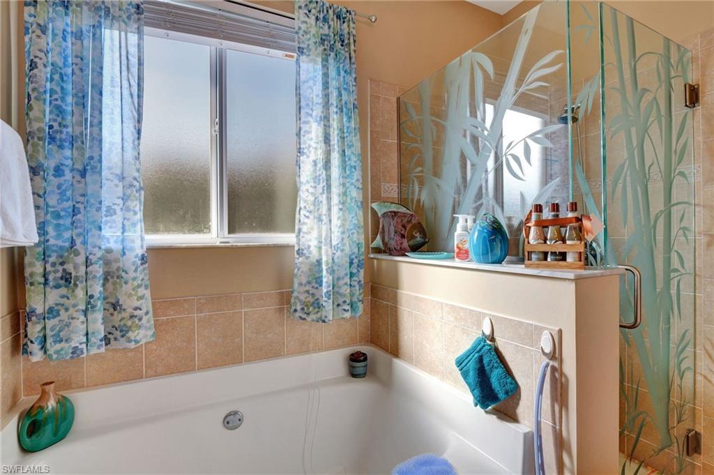 TOWN LAKES - Residential