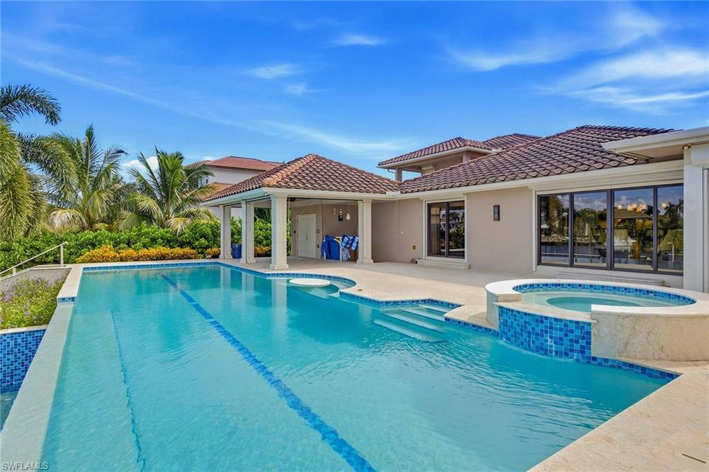ESTATES - Residential