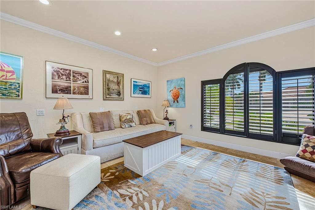 ESTATES - Residential