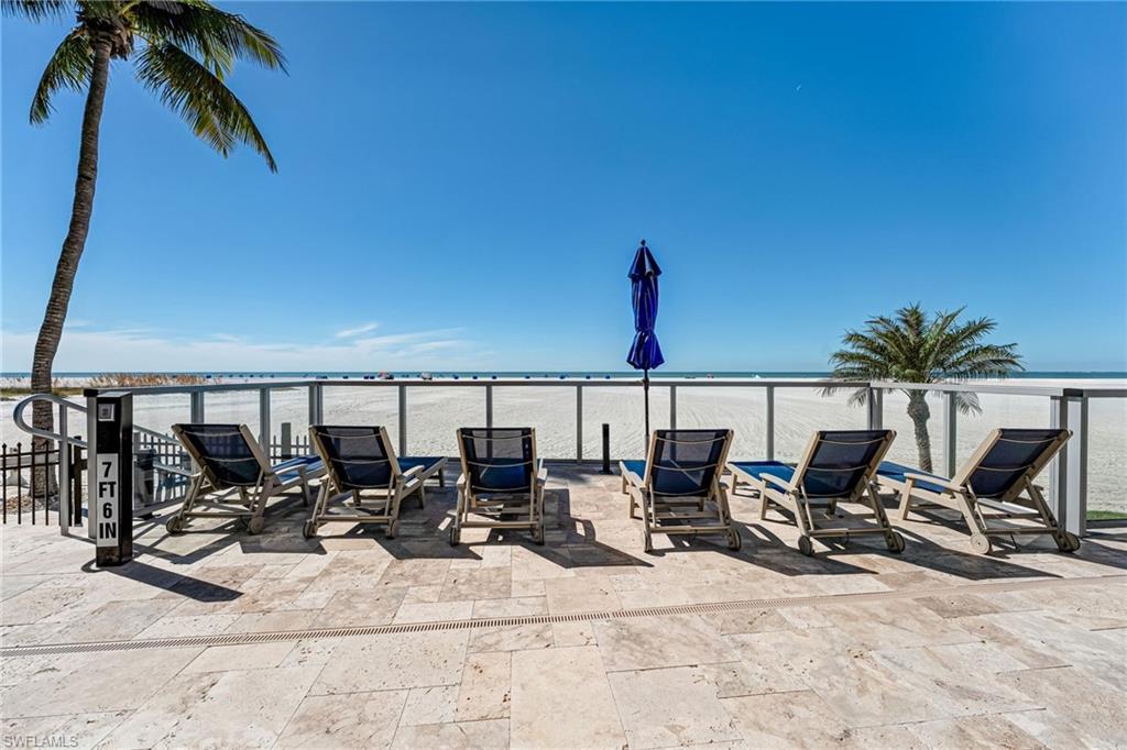 ISLAND WINDS CONDO - Residential