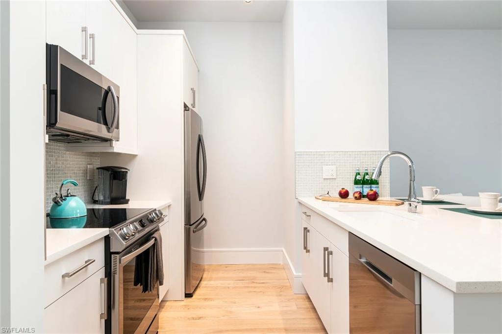 SOCE FLATS - Residential Lease