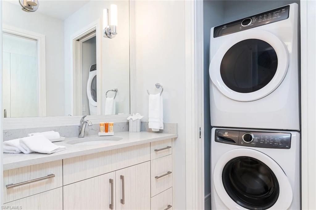 SOCE FLATS - Residential Lease