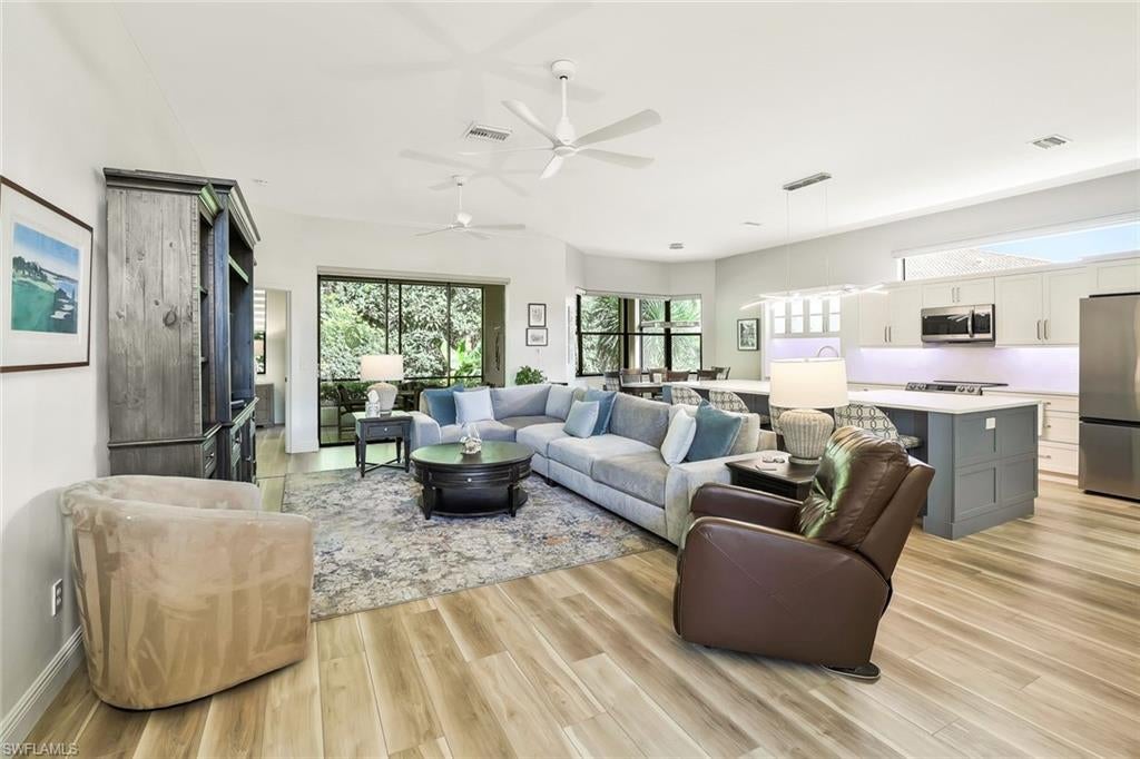 HUNTERS RIDGE - Residential