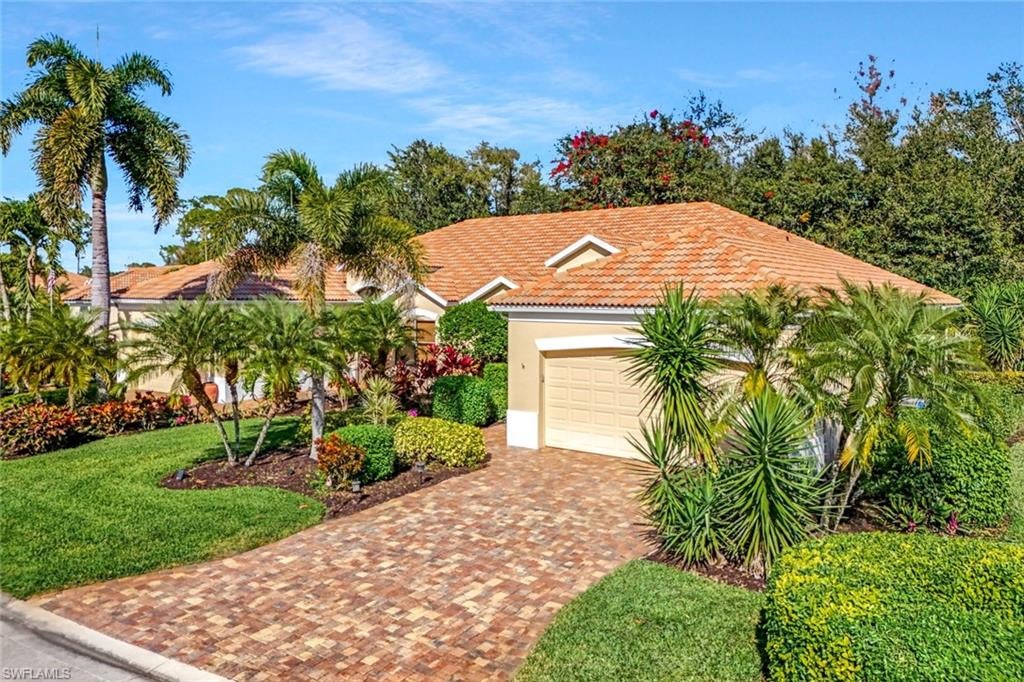 HUNTERS RIDGE - Residential