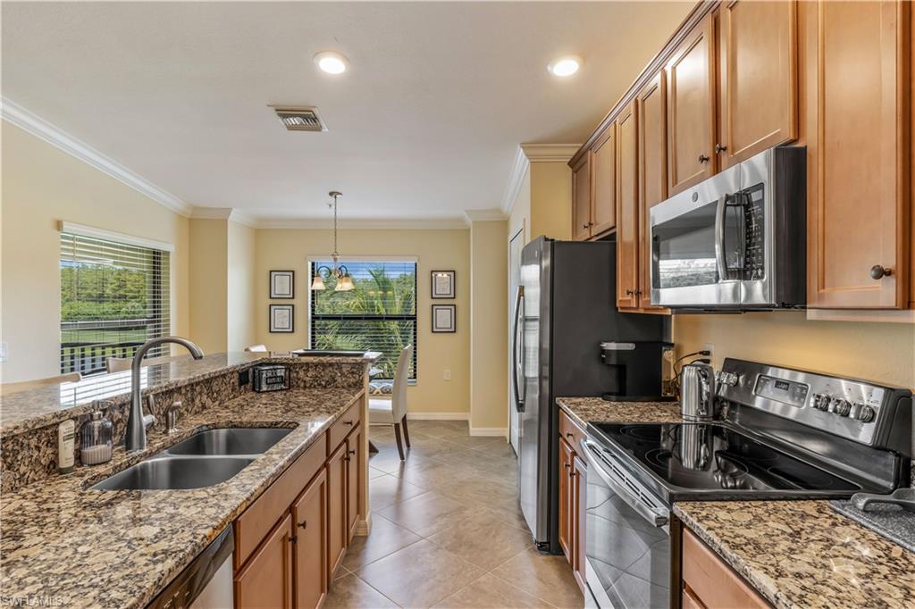 BONITA NATIONAL GOLF AND COUNTRY CLUB - Residential Lease