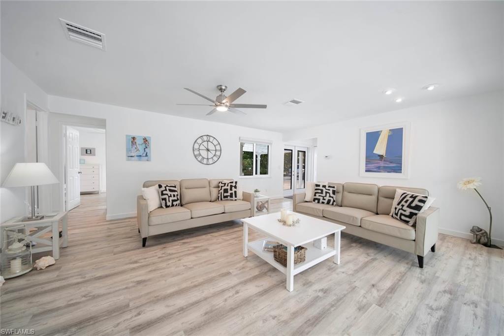 SANIBEL BAYOUS - Residential