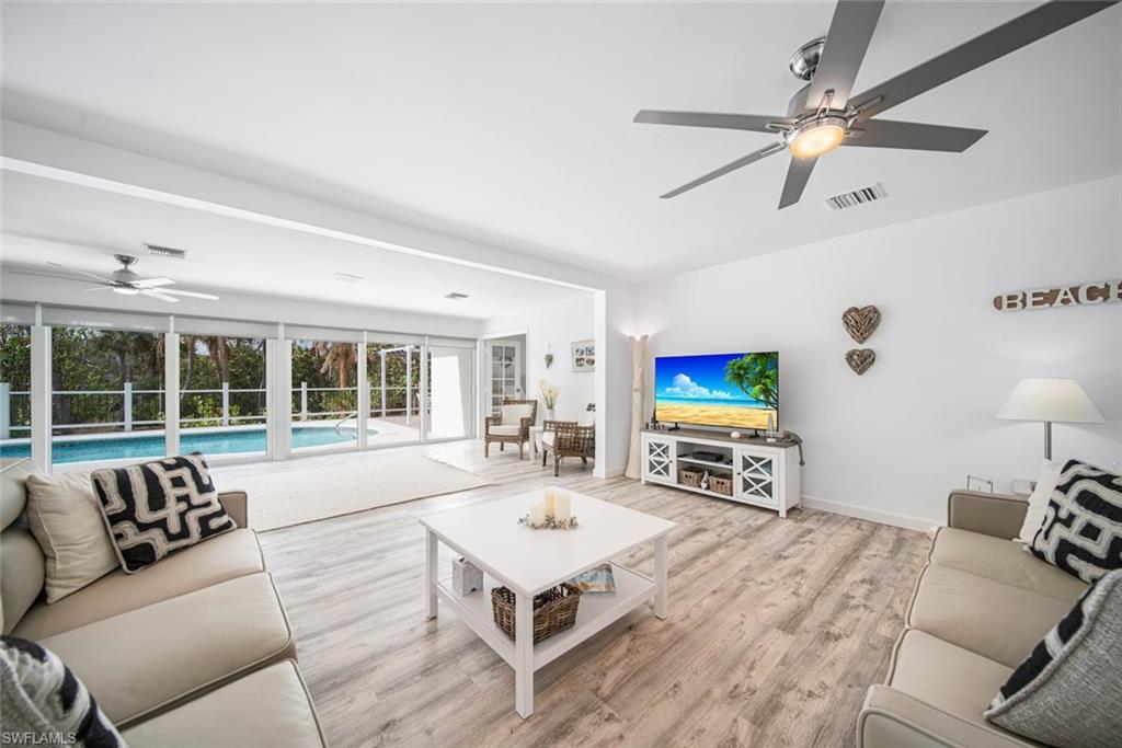 SANIBEL BAYOUS - Residential