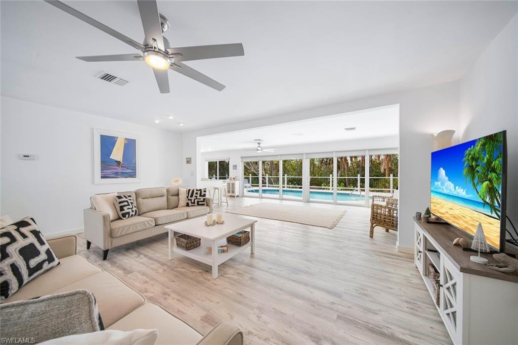 SANIBEL BAYOUS - Residential