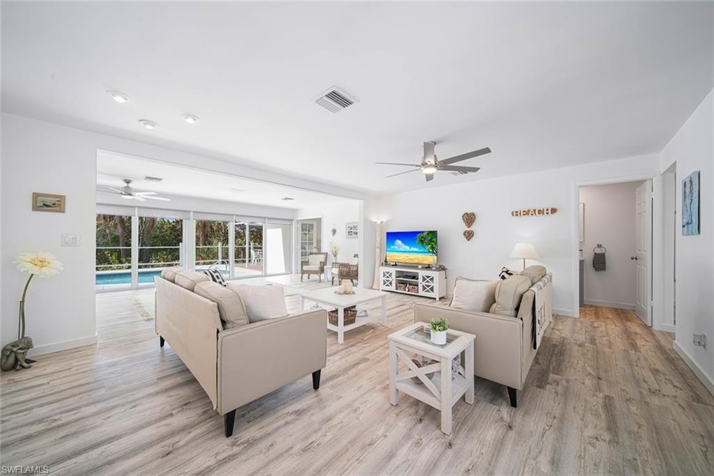 SANIBEL BAYOUS - Residential