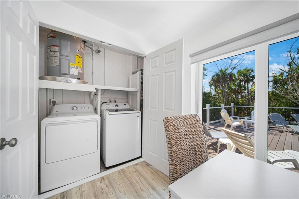 SANIBEL BAYOUS - Residential