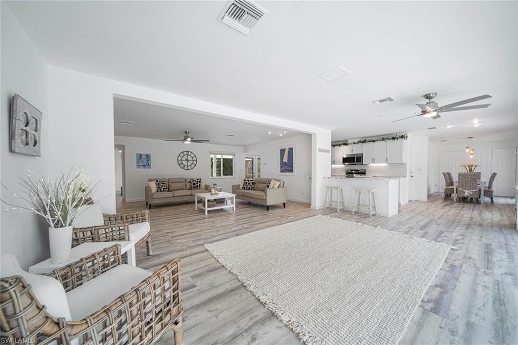 SANIBEL BAYOUS - Residential
