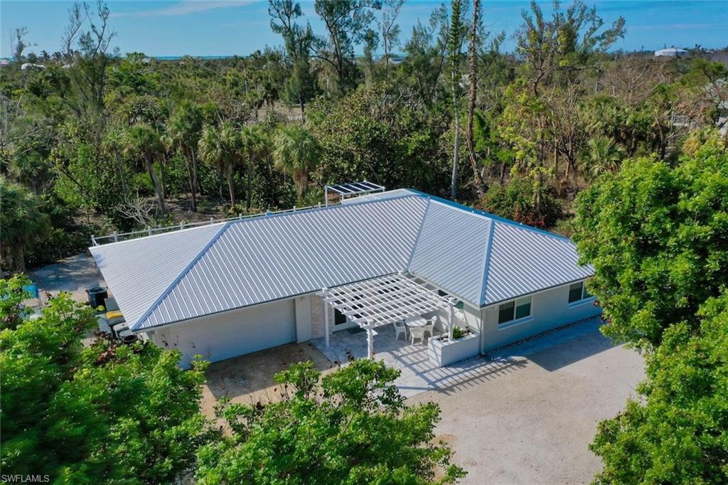 SANIBEL BAYOUS - Residential
