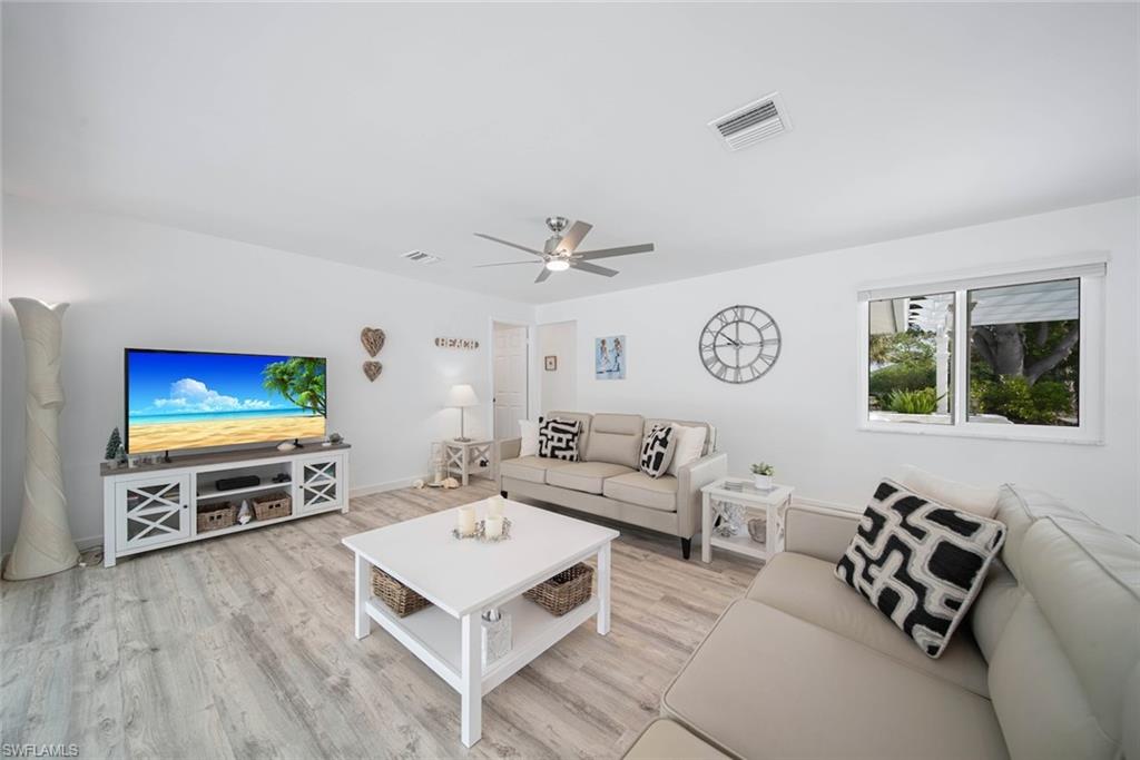 SANIBEL BAYOUS - Residential