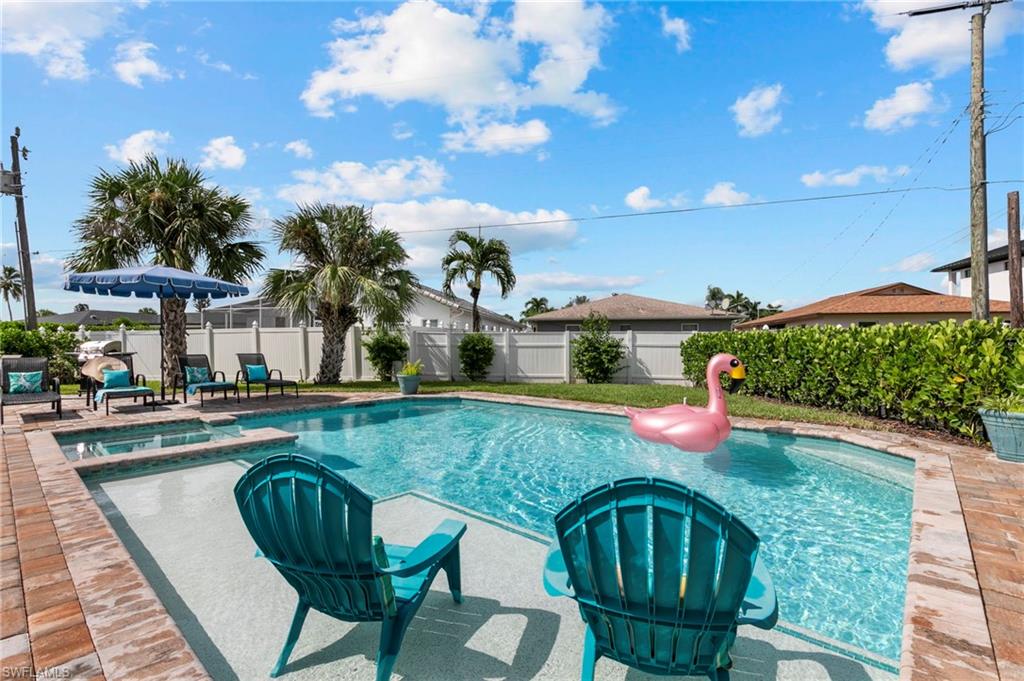 NAPLES PARK - Residential Income