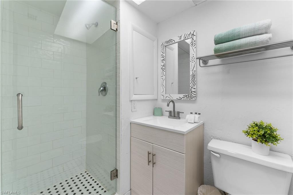 NAPLES PARK - Residential Income