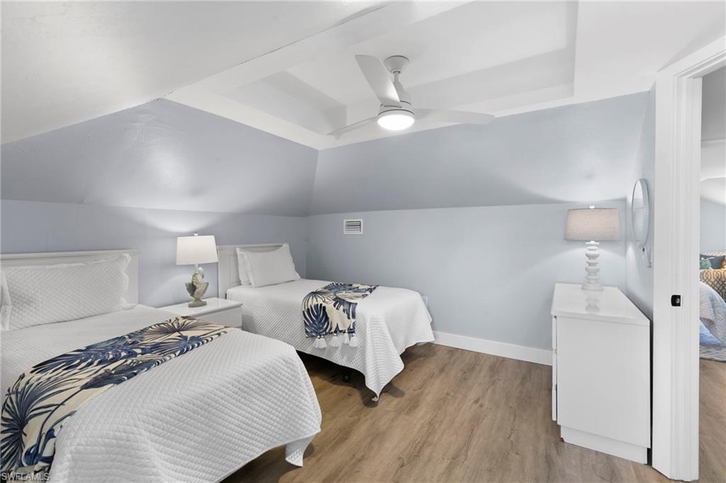 NAPLES PARK - Residential Income