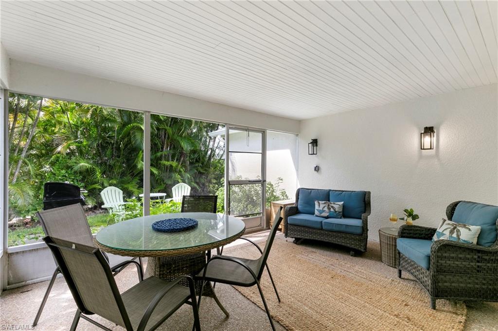 NAPLES PARK - Residential Income
