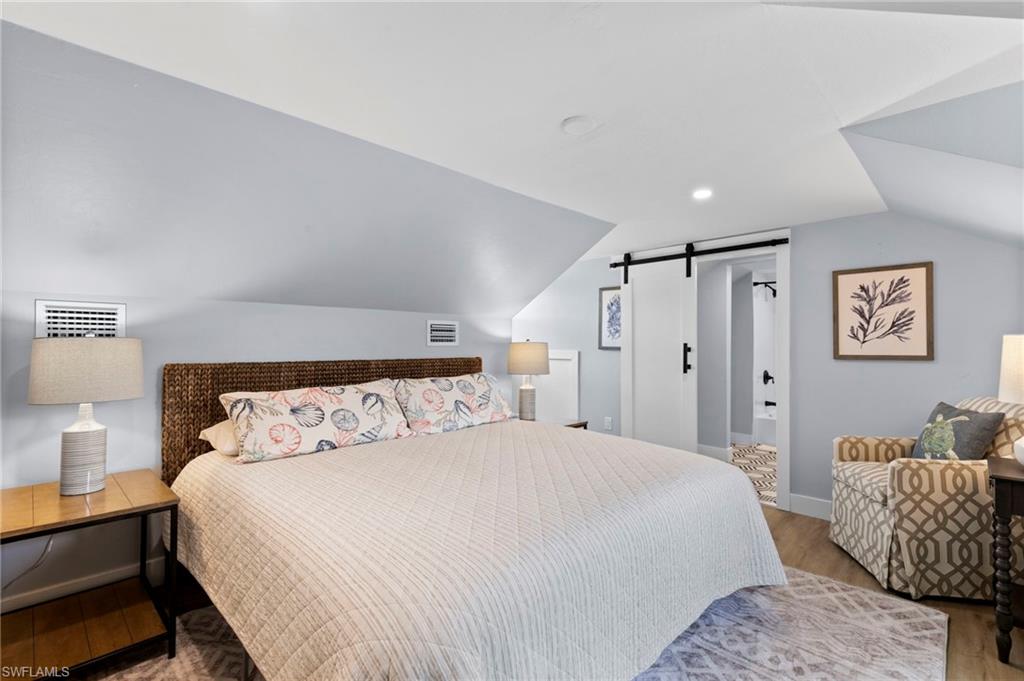 NAPLES PARK - Residential Income