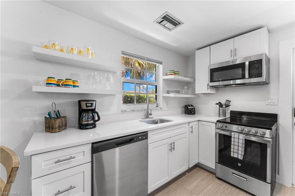 NAPLES PARK - Residential Income