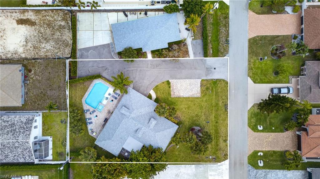 NAPLES PARK - Residential Income