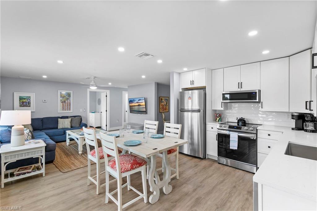 NAPLES PARK - Residential Income
