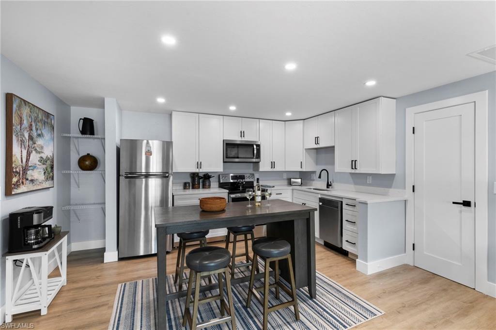 NAPLES PARK - Residential Income