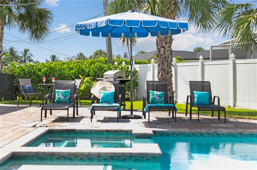 NAPLES PARK - Residential Income