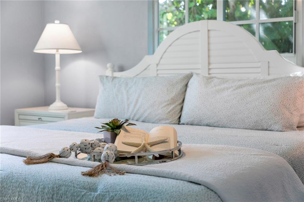 NAPLES PARK - Residential Income