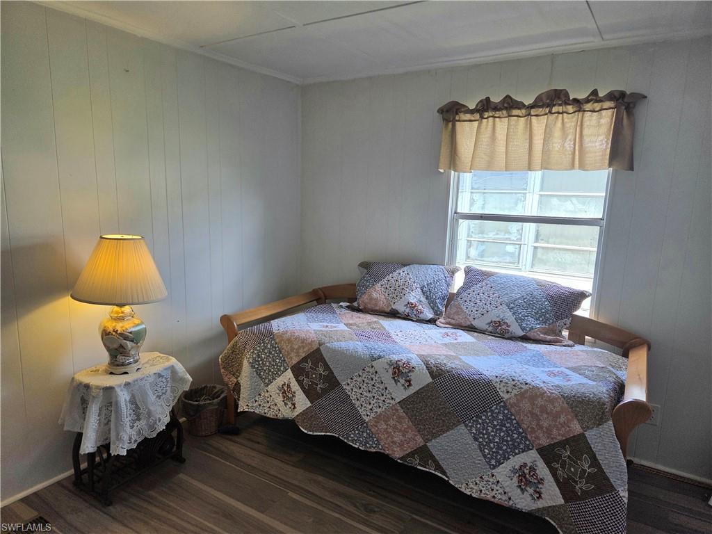 LAZY DAYS MOBILE VILLAGE - Residential