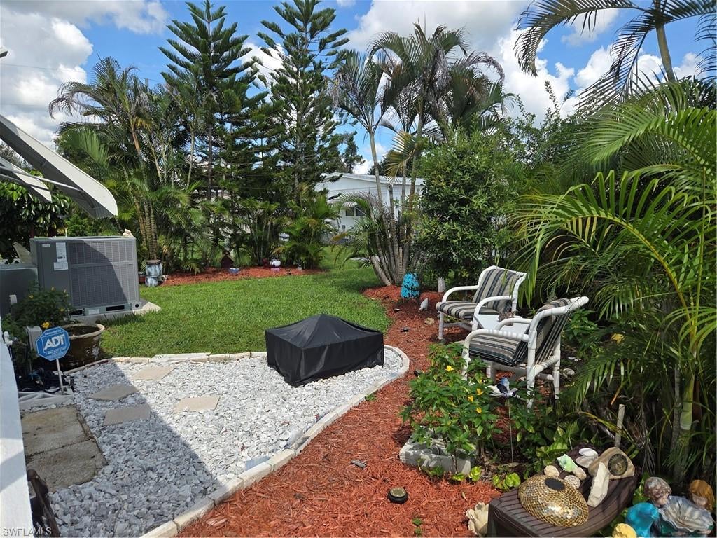 LAZY DAYS MOBILE VILLAGE - Residential