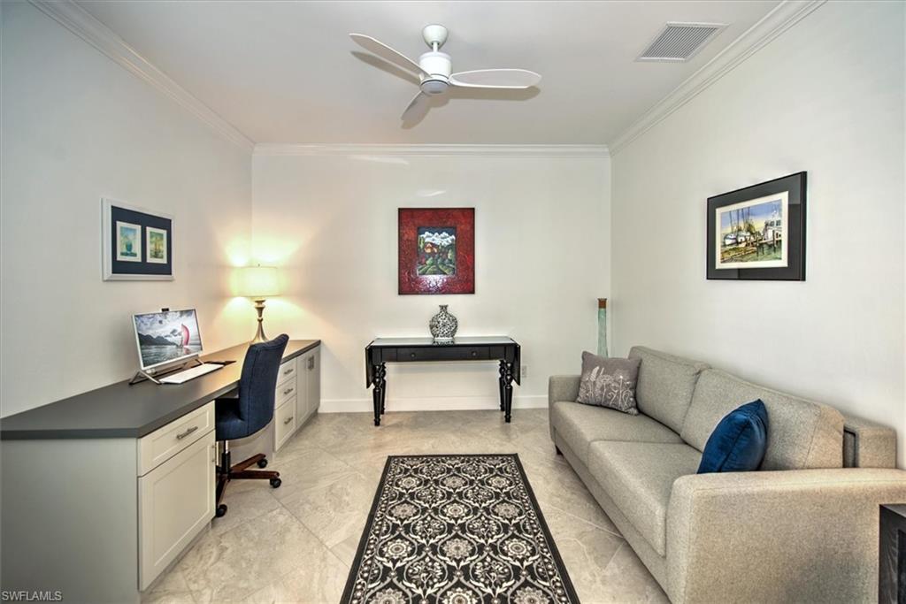COUNTRY CLUB - Residential