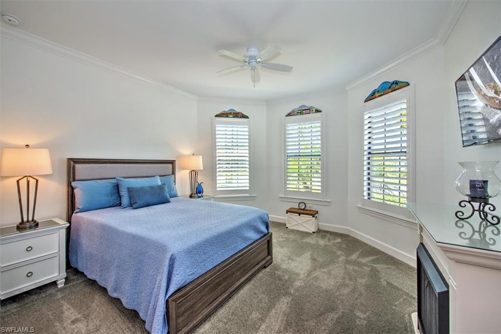 COUNTRY CLUB - Residential