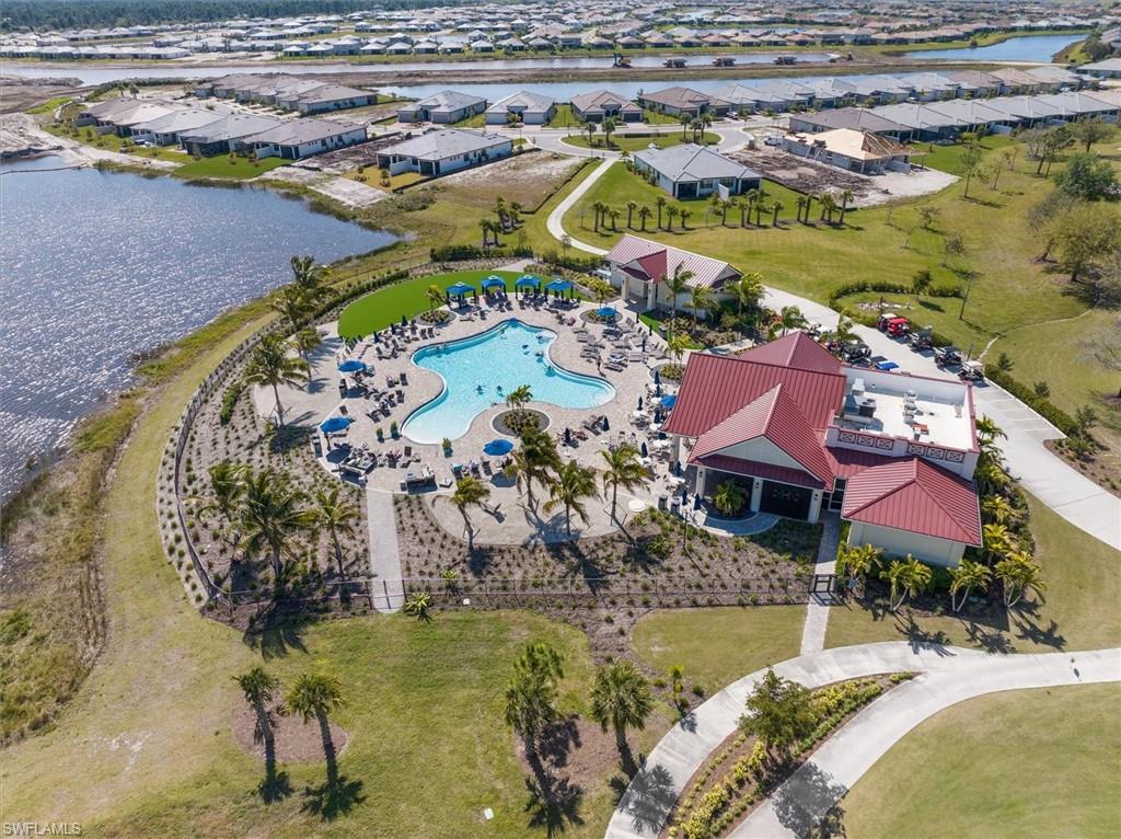 COUNTRY CLUB - Residential