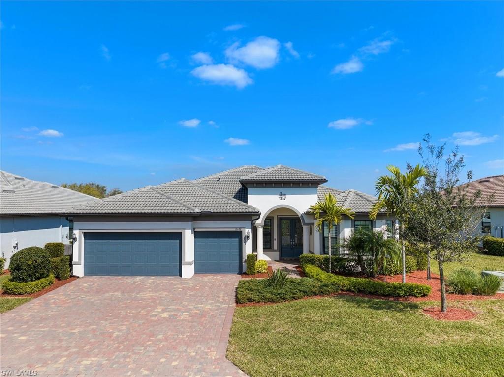 COUNTRY CLUB - Residential