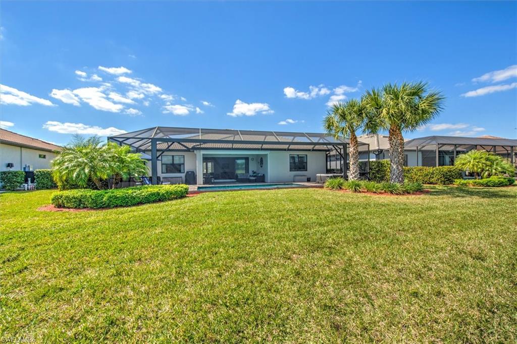 COUNTRY CLUB - Residential