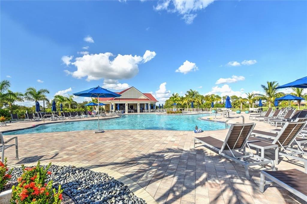 COUNTRY CLUB - Residential