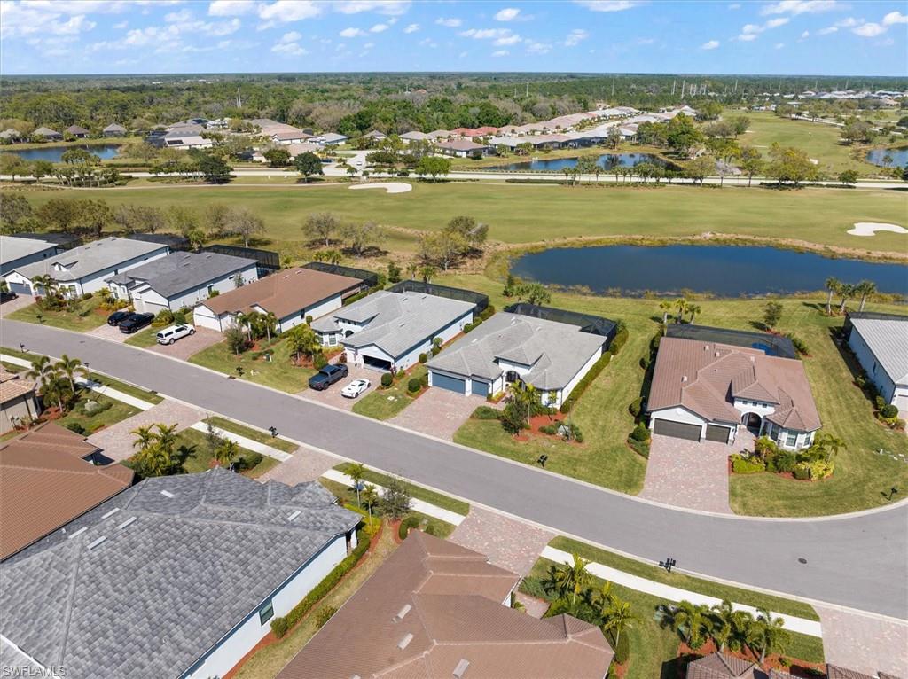 COUNTRY CLUB - Residential