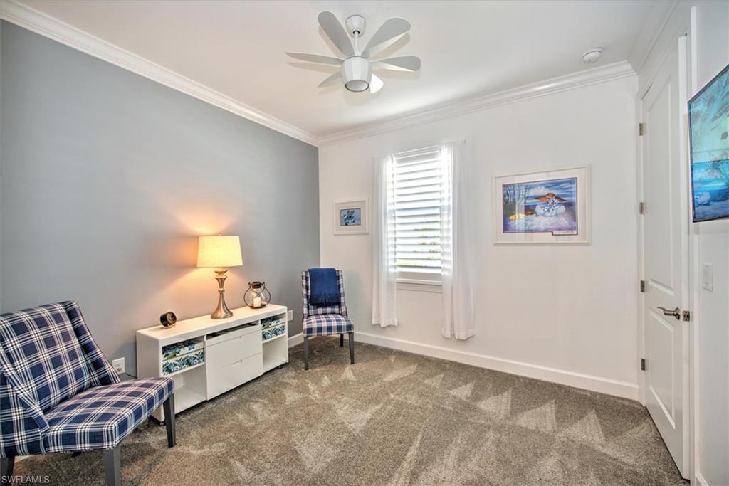 COUNTRY CLUB - Residential