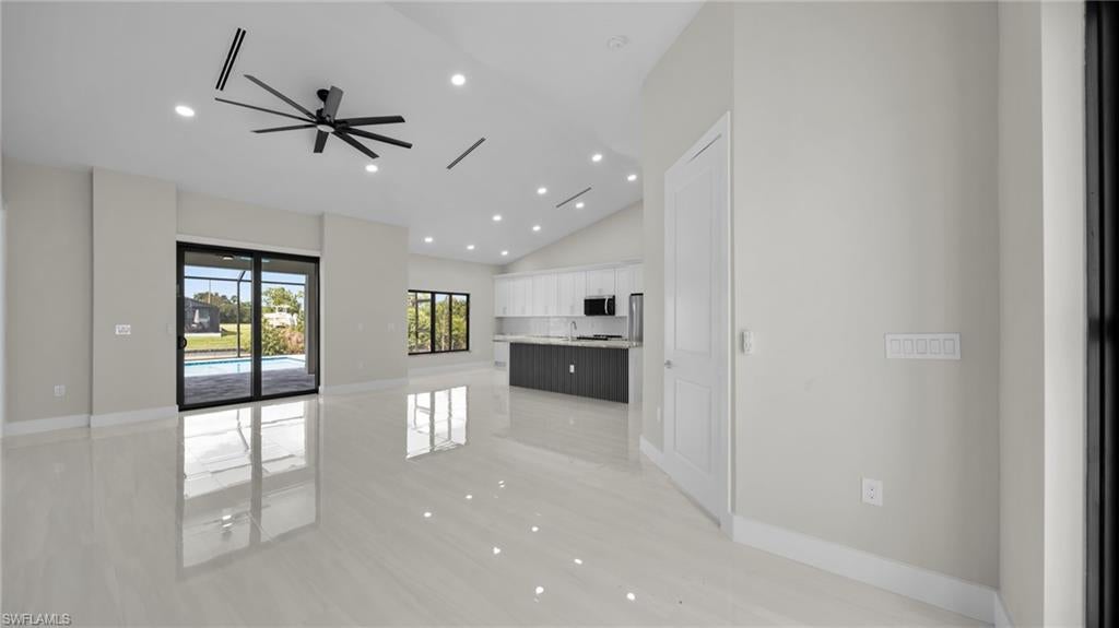 CAPE CORAL - Residential