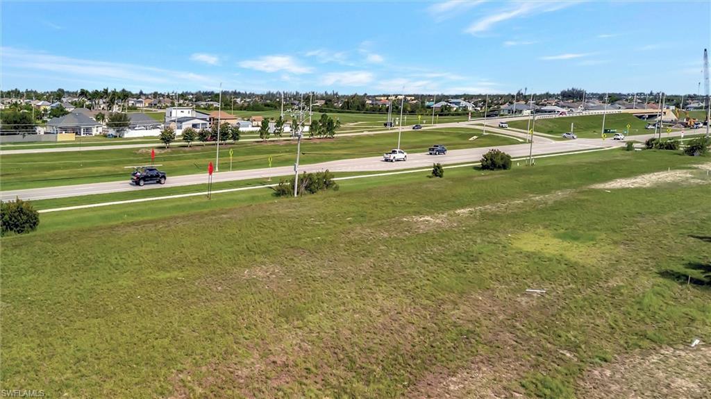 CAPE CORAL - Land