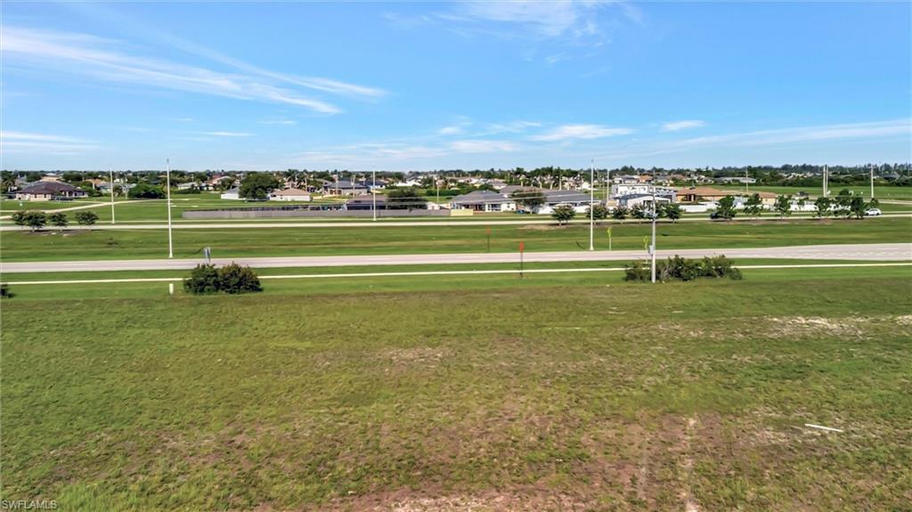 CAPE CORAL - Land