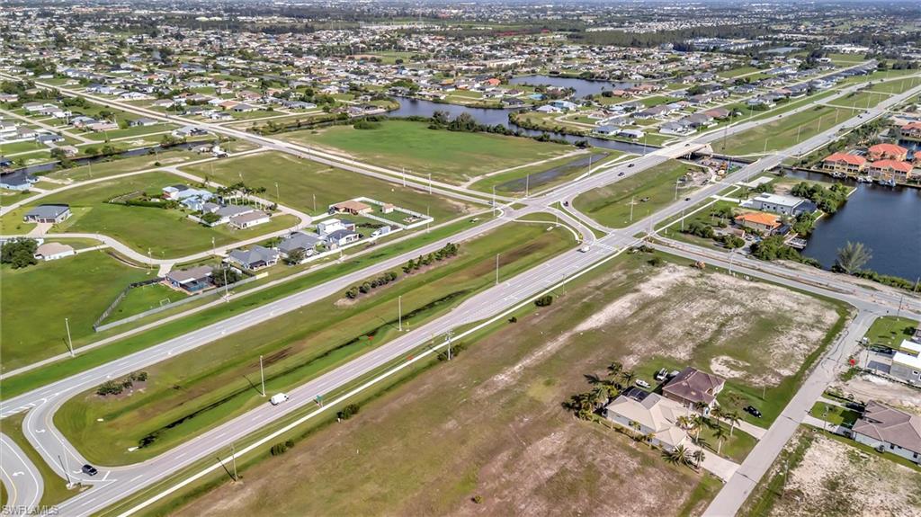 CAPE CORAL - Land